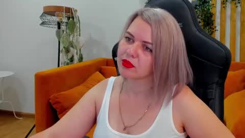 Snapshot of adeleravelle chatting on 07-09-26, 05:11 AdeleRavelle online show from 07-09-26, 05:11
