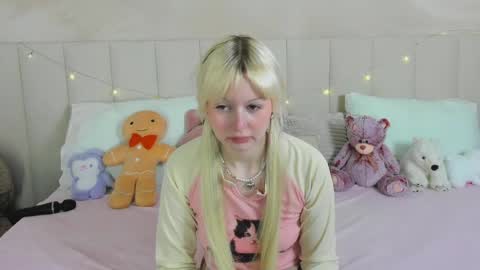adelesilvy online show from 06-02-26, 01:51