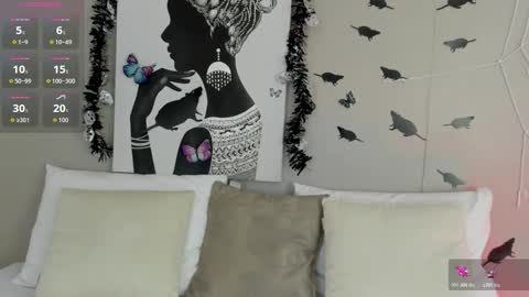 Adele Smithh online show from 10-31-25, 11:55