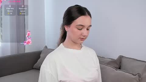 Snapshot of adelexx_zll chatting on 06-12-26, 04:55 adelexx_zll online show from 06-12-26, 04:55