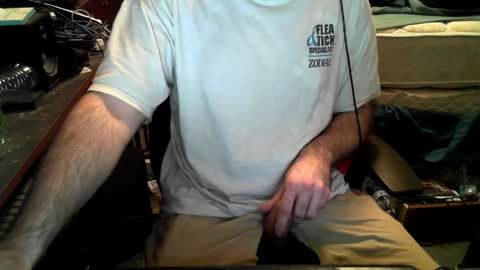 Snapshot of adelhi20 chatting on 06-04-26, 04:13 adelhi20 online show from 06-04-26, 04:13