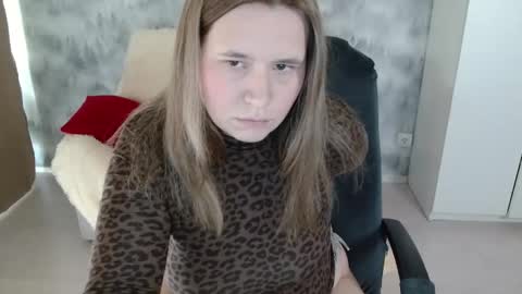 adelinalawson online show from 04-01-26, 10:16