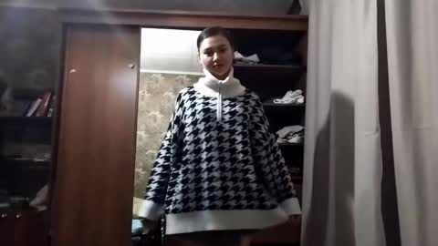 Anna online show from 11-24-25, 03:12