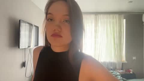Snapshot of adelinescherzer chatting on 07-28-26, 12:48 Mia online show from 07-28-26, 12:48