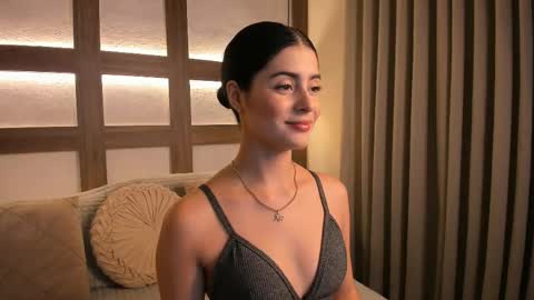 Adhara  online show from 10-30-25, 01:12