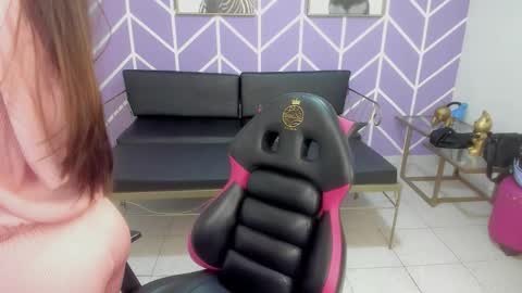 Adhara online show from 01-19-26, 12:42