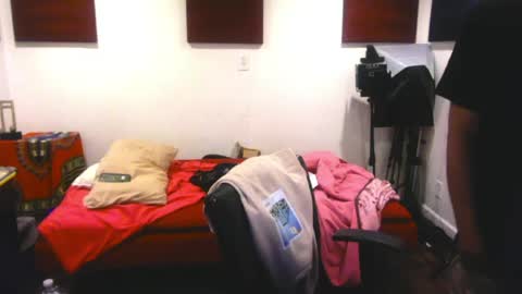 Snapshot of adick_ting chatting on 04-11-26, 06:12 adick_ting online show from 04-11-26, 06:12