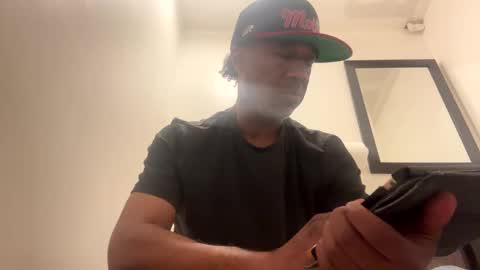 Snapshot of adick_ting chatting on 05-04-26, 11:06 adick_ting online show from 05-04-26, 11:06