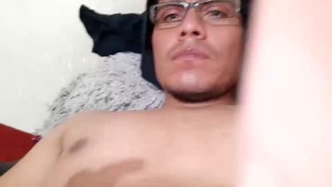 Snapshot of adielv740 chatting on 11-10-25, 09:19 adiel online show from 11-10-25, 09:19