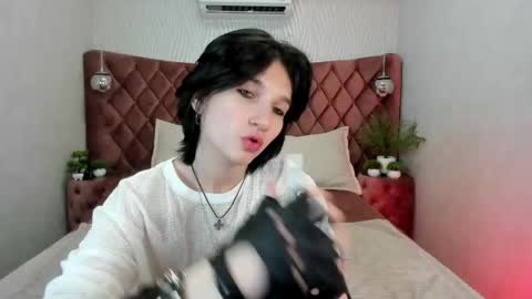 Snapshot of adonbev chatting on 05-29-26, 05:27 adonbev online show from 05-29-26, 05:27