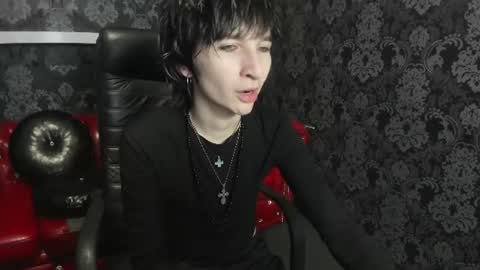 Snapshot of adonbev chatting on 06-11-26, 05:27 adonbev online show from 06-11-26, 05:27