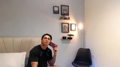 Snapshot of adonis_dlh chatting on 11-15-25, 04:21 Adonis online show from 11-15-25, 04:21