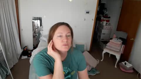 Snapshot of adorable22 chatting on 06-07-26, 02:21 adorable22 online show from 06-07-26, 02:21