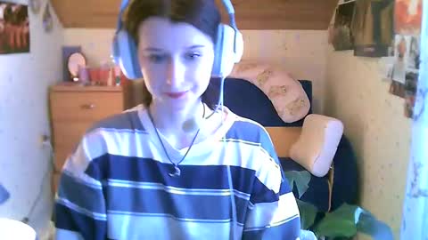 Snapshot of adorable_sparkle chatting on 02-10-25, 01:22 adorable_sparkle online show from 02-10-25, 01:22