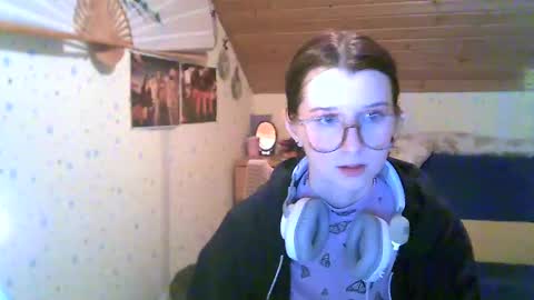 Snapshot of adorable_sparkle chatting on 02-12-25, 04:00 adorable_sparkle online show from 02-12-25, 04:00