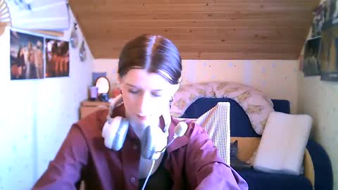 Snapshot of adorable_sparkle chatting on 02-19-25, 01:17 adorable_sparkle online show from 02-19-25, 01:17