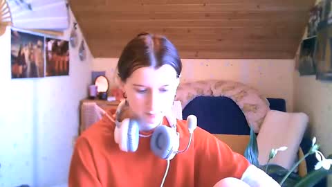 Snapshot of adorable_sparkle chatting on 02-21-25, 01:33 adorable_sparkle online show from 02-21-25, 01:33