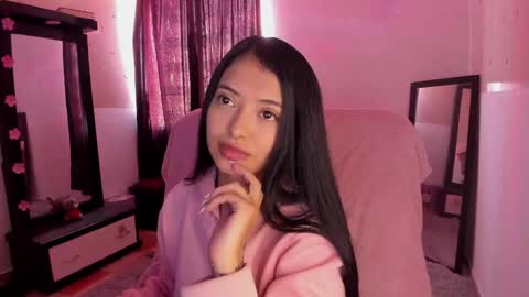 Stormi online show from 01-19-25, 07:37