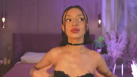 adoracortes online show from 04-22-26, 05:10