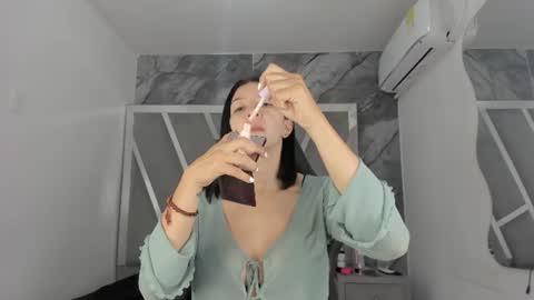 Adoraht online show from 06-11-26, 12:25