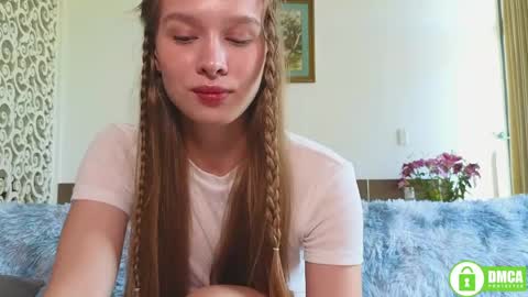 Lia  online show from 05-13-26, 05:16