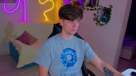 Snapshot of adrean_sofi chatting on 01-24-25, 05:21 adrean_sofi online show from 01-24-25, 05:21