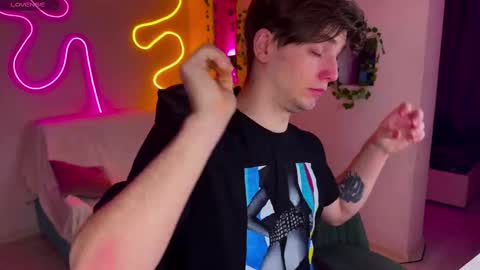 Snapshot of adrean_sofi chatting on 02-24-25, 07:41 adrean_sofi online show from 02-24-25, 07:41