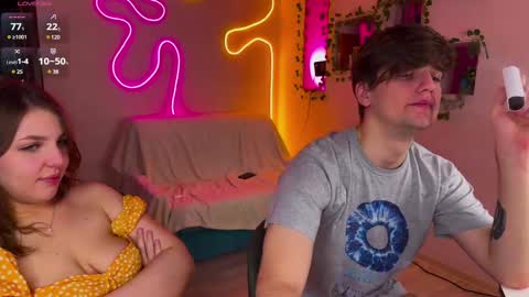 Snapshot of adrean_sofi chatting on 03-11-25, 03:34 adrean_sofi online show from 03-11-25, 03:34