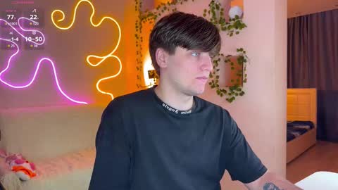 Snapshot of adrean_sofi chatting on 09-28-25, 03:23 adrean_sofi online show from 09-28-25, 03:23