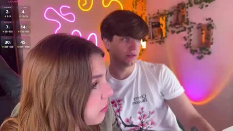 Snapshot of adrean_sofi chatting on 10-11-25, 08:02 adrean_sofi online show from 10-11-25, 08:02