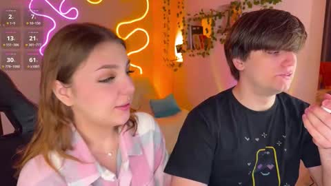 Snapshot of adrean_sofi chatting on 11-11-25, 03:23 adrean_sofi online show from 11-11-25, 03:23