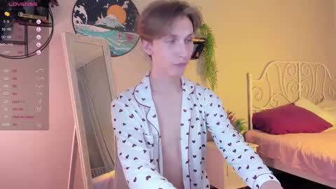 Snapshot of adrian_di chatting on 02-25-25, 04:31 Adrian online show from 02-25-25, 04:31
