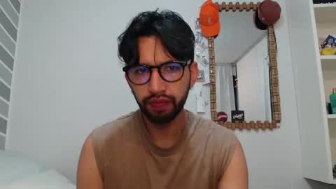 Snapshot of adrian_falcon chatting on 05-05-26, 03:14 Adrian Falcon online show from 05-05-26, 03:14