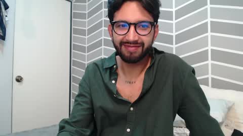 Snapshot of adrian_falcon chatting on 05-16-26, 07:05 Adrian Falcon online show from 05-16-26, 07:05