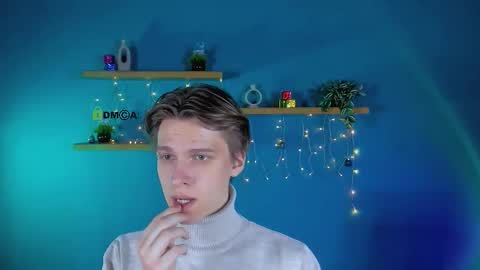 adrian_hart online show from 12-19-25, 09:49