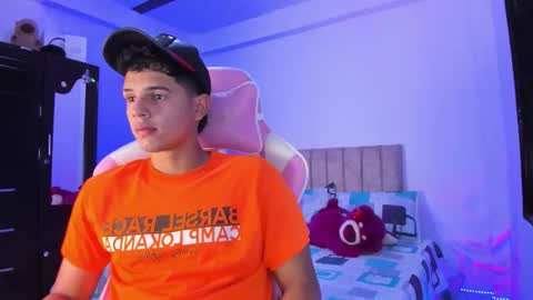 ADRIAN online show from 03-25-26, 07:09