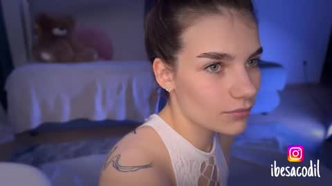 Snapshot of adriana_allen chatting on 09-11-25, 07:14 Adri online show from 09-11-25, 07:14