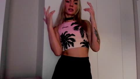 Snapshot of adriana_coy_ chatting on 12-06-24, 05:11 Adriana online show from 12-06-24, 05:11