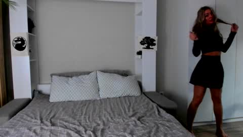 Snapshot of adriana_coy_ chatting on 01-22-25, 09:13 Adriana online show from 01-22-25, 09:13