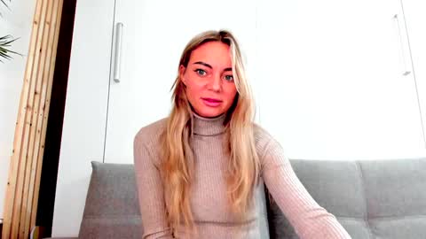 Snapshot of adriana_coy_ chatting on 01-25-25, 02:58 Adriana online show from 01-25-25, 02:58