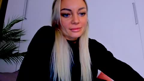 Snapshot of adriana_coy_ chatting on 03-04-25, 03:26 Adriana online show from 03-04-25, 03:26