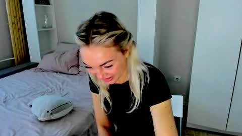 Adriana online show from 06-04-26, 06:08