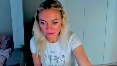 Adriana online show from 06-08-26, 05:46