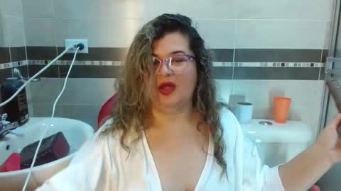 Snapshot of adriana_prettie chatting on 04-09-26, 08:36 ADRIANA online show from 04-09-26, 08:36