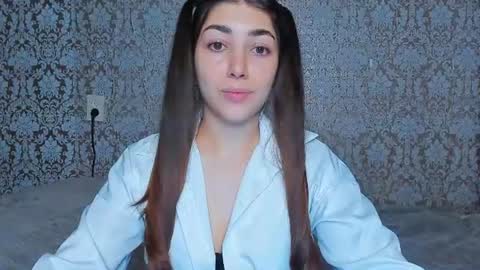Snapshot of adrianakuiper chatting on 07-03-26, 08:04 Adriana online show from 07-03-26, 08:04