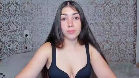 Snapshot of adrianakuiper chatting on 07-08-26, 07:07 Adriana online show from 07-08-26, 07:07