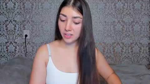 Snapshot of adrianakuiper chatting on 07-22-26, 08:00 Adriana online show from 07-22-26, 08:00