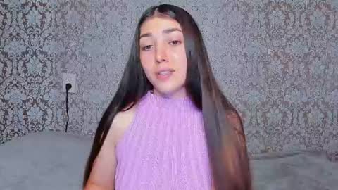Snapshot of adrianakuiper chatting on 07-27-26, 08:27 Adriana online show from 07-27-26, 08:27