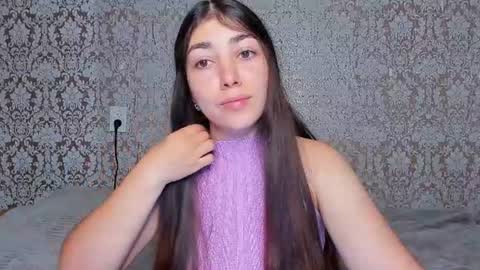 Snapshot of adrianakuiper chatting on 07-28-26, 07:04 Adriana online show from 07-28-26, 07:04