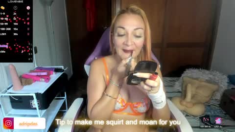 Adriana Paredes  online show from 05-29-26, 11:52